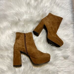 Steve Madden platform boots